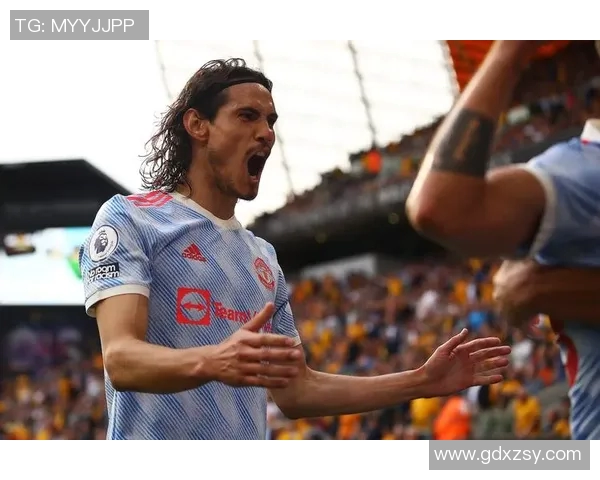 新冠疫情夺走足球明星生命引发全球哀悼与反思