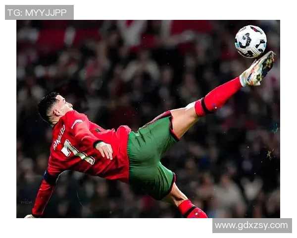 未去世的足球明星们的传奇故事与影响力探讨 未去世的足球明星们的传奇故事与影响力探讨