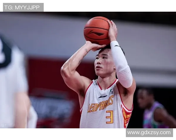 成都网球队逆袭之路:重塑战术与团队精神的全面革新 成都网球队逆袭之路:重塑战术与团队精神的全面革新