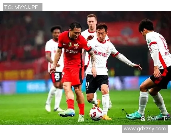 广州羽毛球队以54分领跑大师赛积分榜展现强劲实力