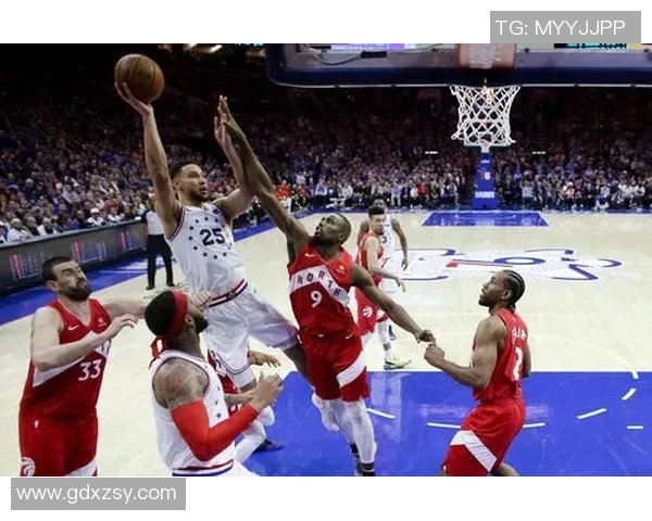 成都篮球队阵地战解析:战术布局与球员配合的深度剖析 成都篮球队阵地战解析:战术布局与球员配合的深度剖析