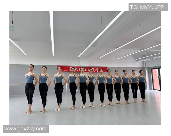 重庆羽毛球队在联合会杯中的意识表现分析与点评 重庆羽毛球队在联合会杯中的意识表现分析与点评